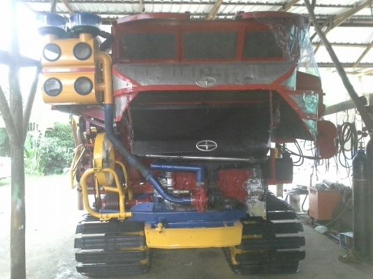 ขายแล้วครับ ไปเกี่ยวข้าวงามสุรินทร์  KM 48  12 (HT) นอก 235 แรง อุ้ม 2.5 ตัน หน้าเกี่ยว 3 เมตร รถใช้ได้เพราะทำใหม่หมดเลยครับ สนใจราคาต่อรองได้ครับ