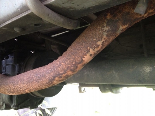 รถอีซูซุ 6 ล้อ ตู้เย็น เปลื่ยนเครื่อง 110 แรงม้า  สนใจติดต่อ 081 - 6079515