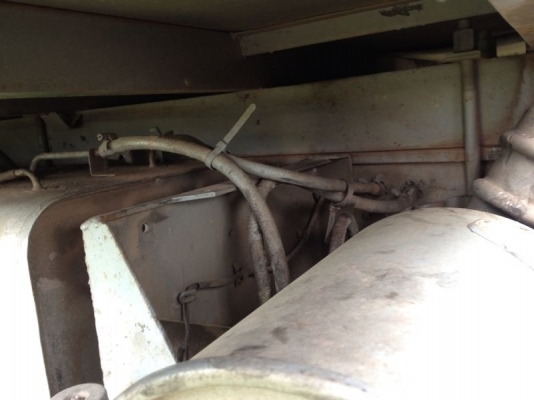 รถอีซูซุ 6 ล้อ ตู้เย็น เปลื่ยนเครื่อง 110 แรงม้า  สนใจติดต่อ 081 - 6079515