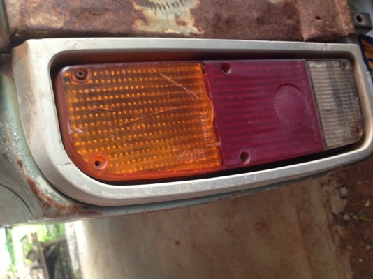 TOYOTA HILUX RN20 เบนซิล สภาพดีสุดๆ เครื่องแห้งแรงดีเดิมๆ ภายในคอนโซลสวยครบ ระบบไฟครบพร้อม ขับง่ายสตาร์ทง่ายคล่องตัว กระบะ 4 ขอสภาพดีมีผุบ้างเล็กน้อย ช่วงล่างแน่นดียางสภาพดี 60\% พร้อมใช้งาน เอกสารทะเบียนครบพร้อม ราคาต่อรองได้ครับ