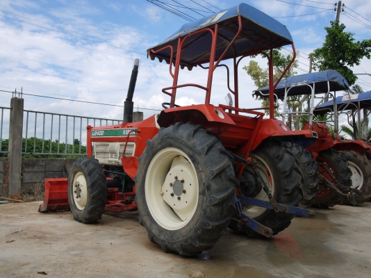 ขายรถไถ Kubota L2402 DT-M 4x4 ใบดันหน้า ขายรถไถ Kubota L2402 DT-M 4x4 ใบดันหน้า