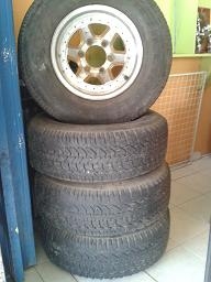 ล้อแม็ค พร้อมยาง ราคา 4500 บาท