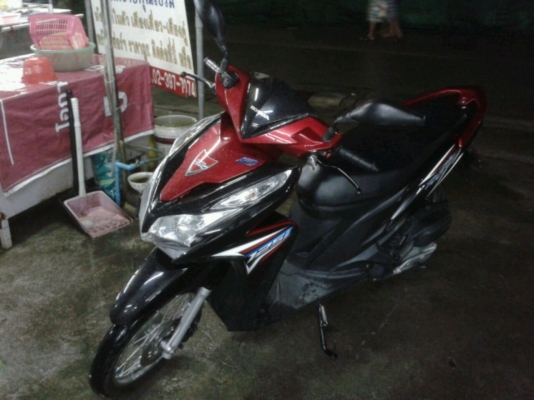 ขาย Honda Click125iตัวใหม่ ปี 55รถ(9เดือน)ออกมาปลายปี 30,000สี แดง-ดำ สวยมาก ลดได้