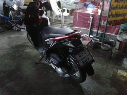 ขาย Honda Click125iตัวใหม่ ปี 55รถ(9เดือน)ออกมาปลายปี 30,000สี แดง-ดำ สวยมาก ลดได้