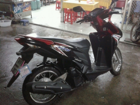 ขาย Honda Click125iตัวใหม่ ปี 55รถ(9เดือน)ออกมาปลายปี 30,000สี แดง-ดำ สวยมาก ลดได้