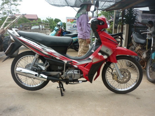 ยามาฮ่าสปาค สีแดงสดใส 13500 บาท ยามาฮ่าสปาค สีแดงสดใส 13500 บาท