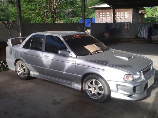 ขาย นิสสัน เซนทร้า พร้อมใช้ เอกสารพร้อมโอนคับ