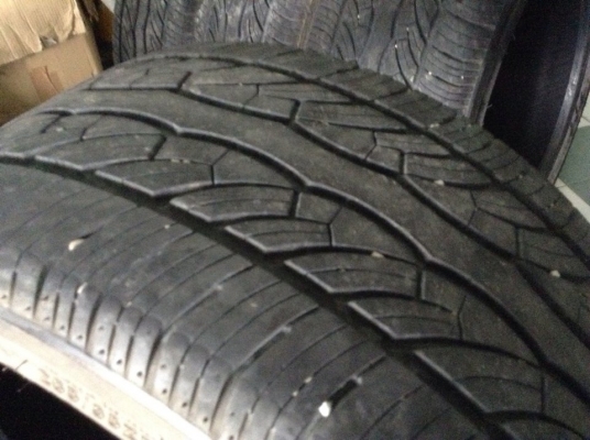 ขายยาง18 1ชุด 7900  235/4018...265/35/18 ปี13
