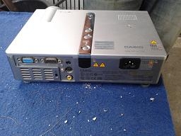 ่ขายโปรเ่จคเตอร์ casio + จอ6500 บาท