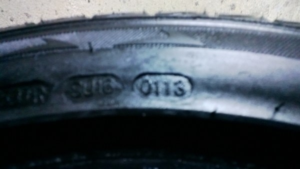 ขายยาง atrezzo 225-45-18 ปี13 สภาพสวย ไม่มีปะ ใส่ได้แค่สองเดือน สนใจโทร 0915195549 ขายยาง atrezzo 225-45-18 ปี13 สภาพสวย ไม่มีปะ ใส่ได้แค่สองเดือน สนใจโทร 0915195549