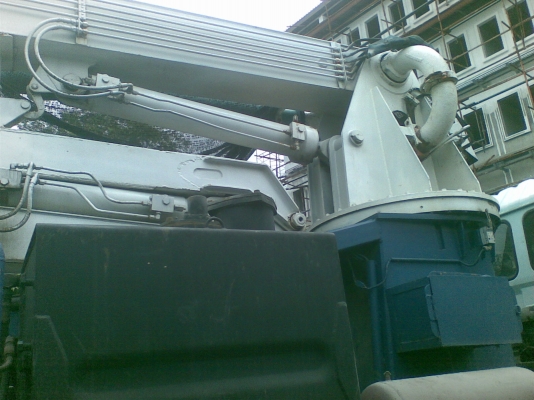 รถยิงปูน รถนอกทะเบียนไม่ขาด พร้อมใช้งาน ขายเำพียง 1455000  086-1336693