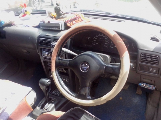 ขาย nissan sentra saloon e ขาย nissan sentra saloon e