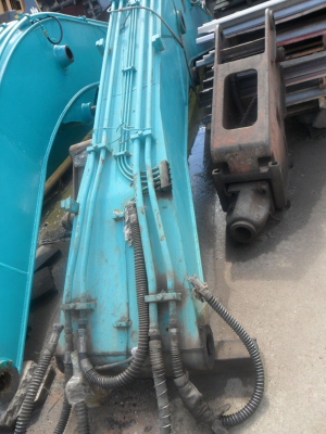 Kobelco SK200 LongBoom ขายไปสุราษฎธานีแล้ว