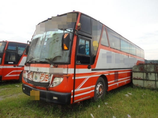 รถบัสยี่ห้อเบนซ์   ติดต่อปารวี  โทร 0839686255