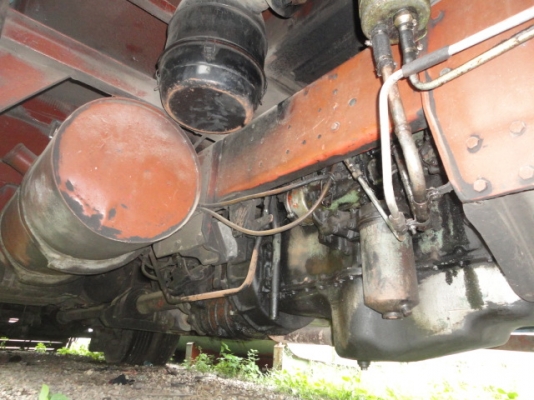 รถบัสยี่ห้อเบนซ์   ติดต่อปารวี  โทร 0839686255