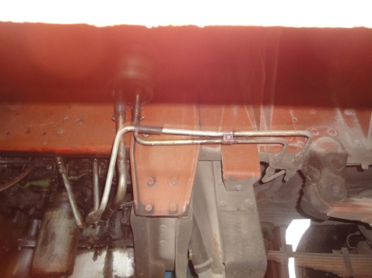 รถบัสยี่ห้อเบนซ์   ติดต่อปารวี  โทร 0839686255