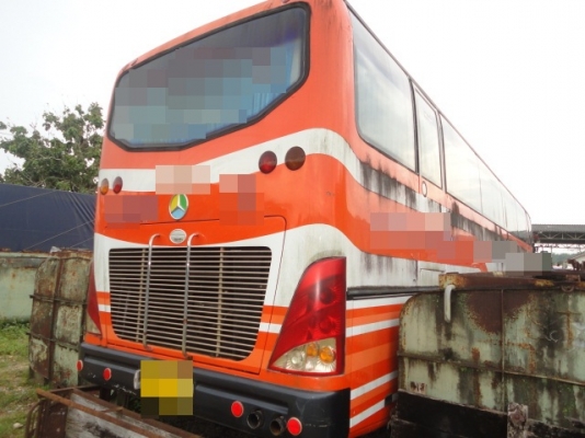 รถบัสยี่ห้อเบนซ์   ติดต่อปารวี  โทร 0839686255