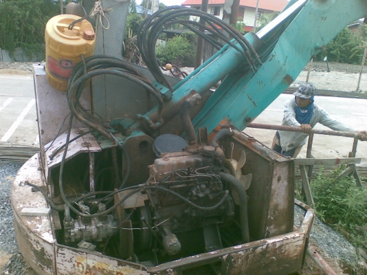 ขายแบ็คโฮ KOBELLKO 50 UU รุ่น 1 ราคา  215000 สนใจติดต่อ 086-1336693