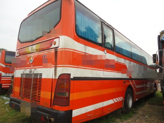 รถบัสยี่ห้อเบนซ์   ติดต่อปารวี  โทร 0839686255