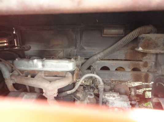 รถบัสยี่ห้อเบนซ์   ติดต่อปารวี  โทร 0839686255