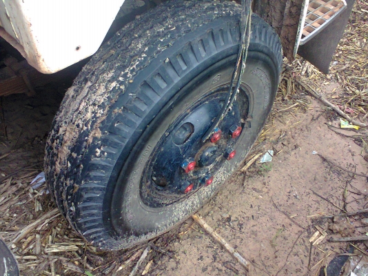 ขาย KM779  F หน้า-หลัง เครื่องดี แชชซีใช้ได้ ไม่ผุ ไม่ดาม สภาพพร้อมใช้งานครับ