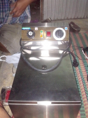 เตาทอด ตั้งเวลาได้ครับมือสองสภาพ 90 \% ครับ