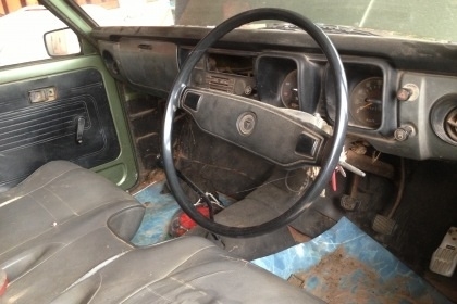 TOYOTA HILUX RN20 - 4 ขอ เครื่องยนต์เบนซิล 12R แห้งดีแรงดีไม่มีเยิ้ม ภายในเก๋งคอนโซลสวยคลาสสิคที่สุด อุปกรณ์ภายในครบพร้อม กระบะทรงสวยมีผุบ้างเล็กน้อย ช่วงล่างแน่นยางสภาพดี 60\% พร้อมใช้งาน เอกสารทะเบียนชุดโอนครบพร้อม ราคาต่อรองได้ครับ