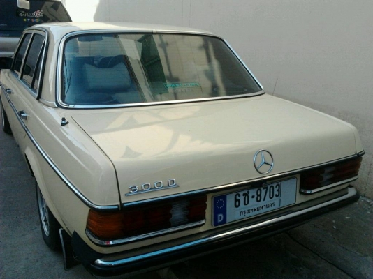 MERCEDES-BENT 230 D