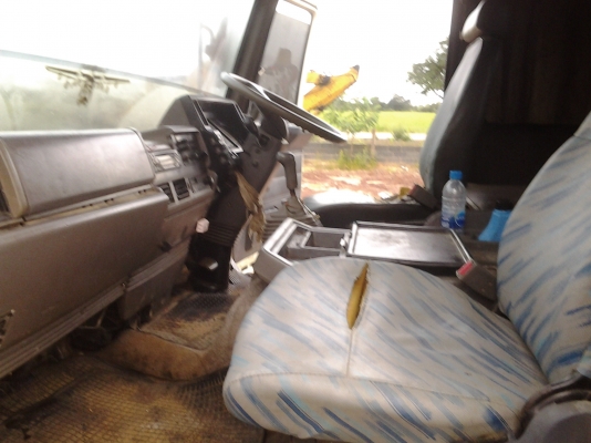 ร๊อกกี้ 195 FRR32D เครื่อง 6HE1 ปี 47 ร๊อกกี้ 195 FRR32D เครื่อง 6HE1 ปี 47