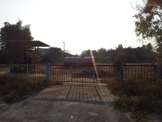 ขายที่ดินพร้อมบ้าน 2.40 ไร่