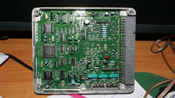 ขายกล่องECU 1 JZ-GE 1000 ถ้วนครับ