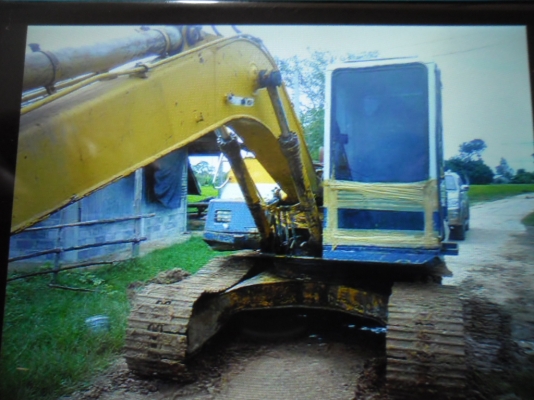 ขายด่วนรถแบคโฮ KOMATSU PC 120-5 เครื่องเดิมปั้มเดิมแอร์เย็นเอวแน่นโซ่หนาไฟฟ้าไม่มีเครื่องปั้มดีเอกสารอินวอยท์