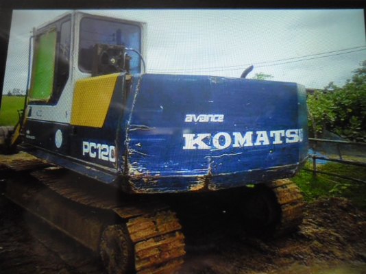 ขายด่วนรถแบคโฮ KOMATSU PC 120-5 เครื่องเดิมปั้มเดิมแอร์เย็นเอวแน่นโซ่หนาไฟฟ้าไม่มีเครื่องปั้มดีเอกสารอินวอยท์