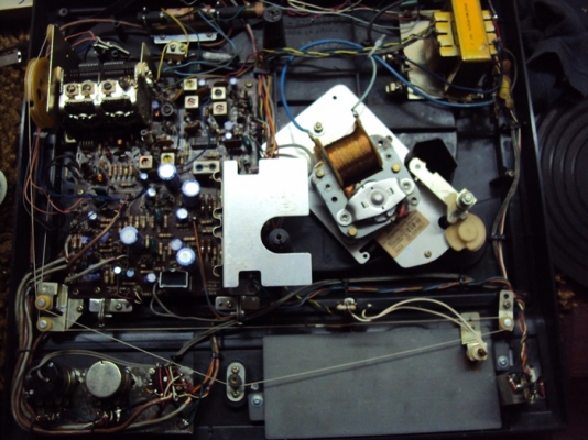 ขายวิทยุ-เครื่องเล่นแผ่นเสียงแนว VINTAGE