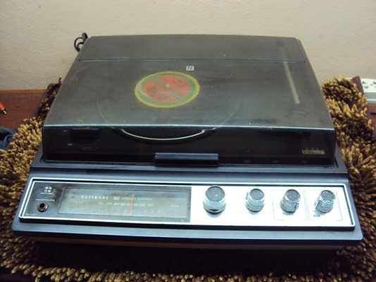 ขายวิทยุ-เครื่องเล่นแผ่นเสียงแนว VINTAGE