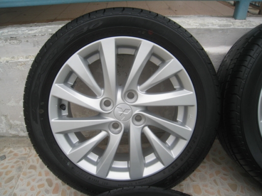ขายล้อแม็ก Mitsubishi attrage ป้ายแดง 15"x5.5" et38 4รู100 +ยางปี 13 ตุ่มยังมีทุกเส้นครับ  สนใจติดต่อเล็กคลองสาม (081-3747940)
