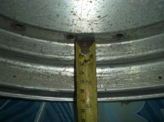 ขายแม็กหยดน้ำ 6รู ขอบ14 กว้าง 7 นิ้ว ครับ ขายแม็กหยดน้ำ 6รู ขอบ14 กว้าง 7 นิ้ว ครับ