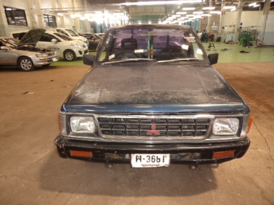 ขาย MITSUBISHI ตอนเดียว เครื่อง2.5 ปี1994ขายตามสภาพ086-4457033ไม่ลดแล้วครับ
