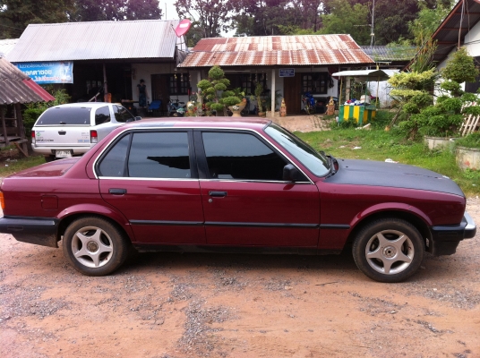 BMW 316i รถบ้านสวยเดิมจากโรงงาน ราคาถูกๆ
