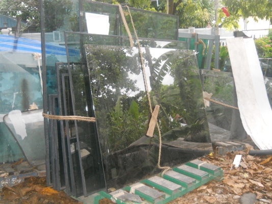 ขายกระจกแผ่นเกรด A อย่างดีครับ