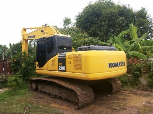 ขายด่วน!!!KOMATSU PC200-7 ไมล์ 6000ชม. สภาพสวยพร้อมใช้งานค่ะ