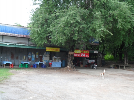เซ้งร้านปะยางพร้อมสถานที่อุปกรณ์ครบเปิดร้านได้เลยสถานที่สวยราคา165.000บาทโทร080-8591077