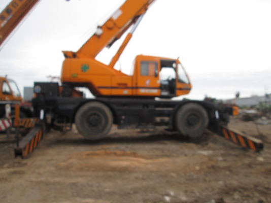 ขายรถเครนนำเข้าKATO KR25H-V3