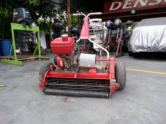 รถตัดหญ้า (ตัดกรีน) เครื่อง ROBIN LM 26 G