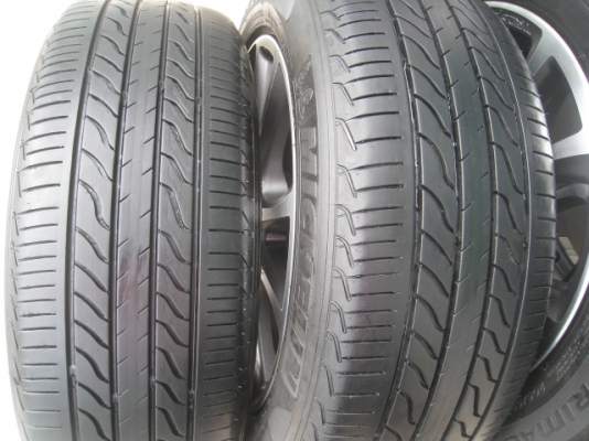 ขายล้อแม็ก Altis TRD 16"x6.5" et39 5รู100 ล้อทำสีมาใหม่ครับ+ ยางปี12,2เส้นและปี13,2เส้นครับ  สนใจติดต่อเล็กคลองสามครับ (081-3747940)