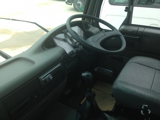 ขายรถ 10ล้อ UD Truck 6x4 รุ่น CMW273MHNB 330แรง