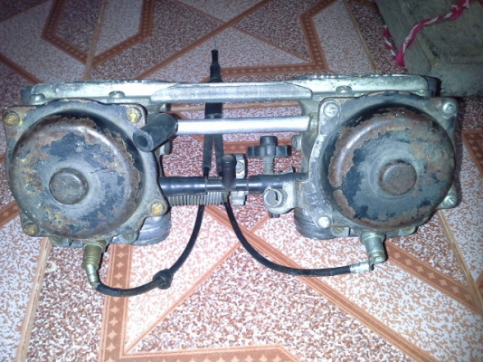 ขายคาร์บู Suzuki GSXr 400 ปี 1986