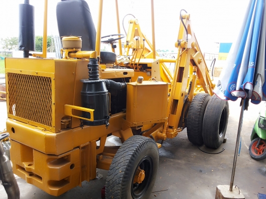 ขายรถตักล้อยาง KOMATSO SD20-5 เจ้าของร้านขายเอง ตักหิน ทรายอยู่ เบอร์ร้าน021918068เป็นเอกวัสดุภัณฑ์