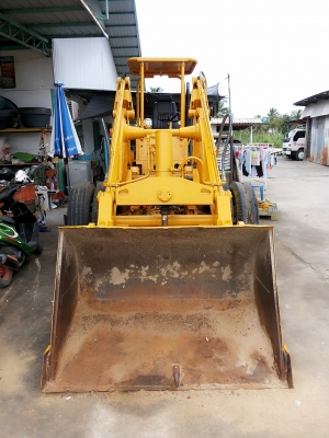 ขายรถตักล้อยาง KOMATSO SD20-5 เจ้าของร้านขายเอง ตักหิน ทรายอยู่ เบอร์ร้าน021918068เป็นเอกวัสดุภัณฑ์