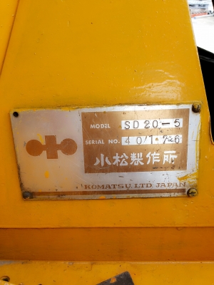 ขายรถตักล้อยาง KOMATSO SD20-5 เจ้าของร้านขายเอง ตักหิน ทรายอยู่ เบอร์ร้าน021918068เป็นเอกวัสดุภัณฑ์